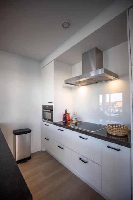 Home Away, Light And Bright Кадзанд Екстериор снимка